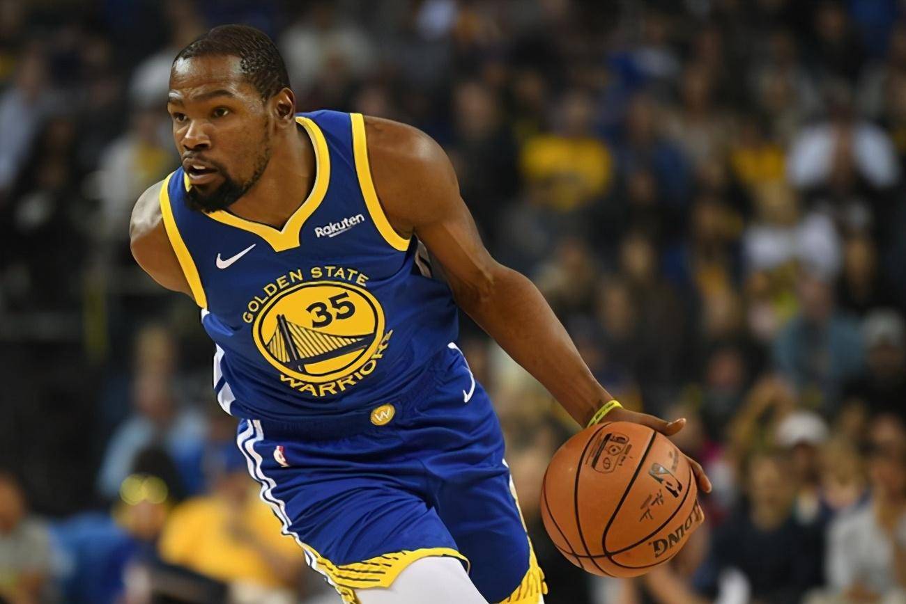 由于两队正 由于两队正