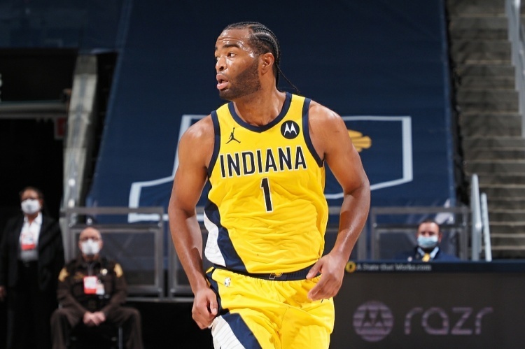 然而他的手 然而他的手