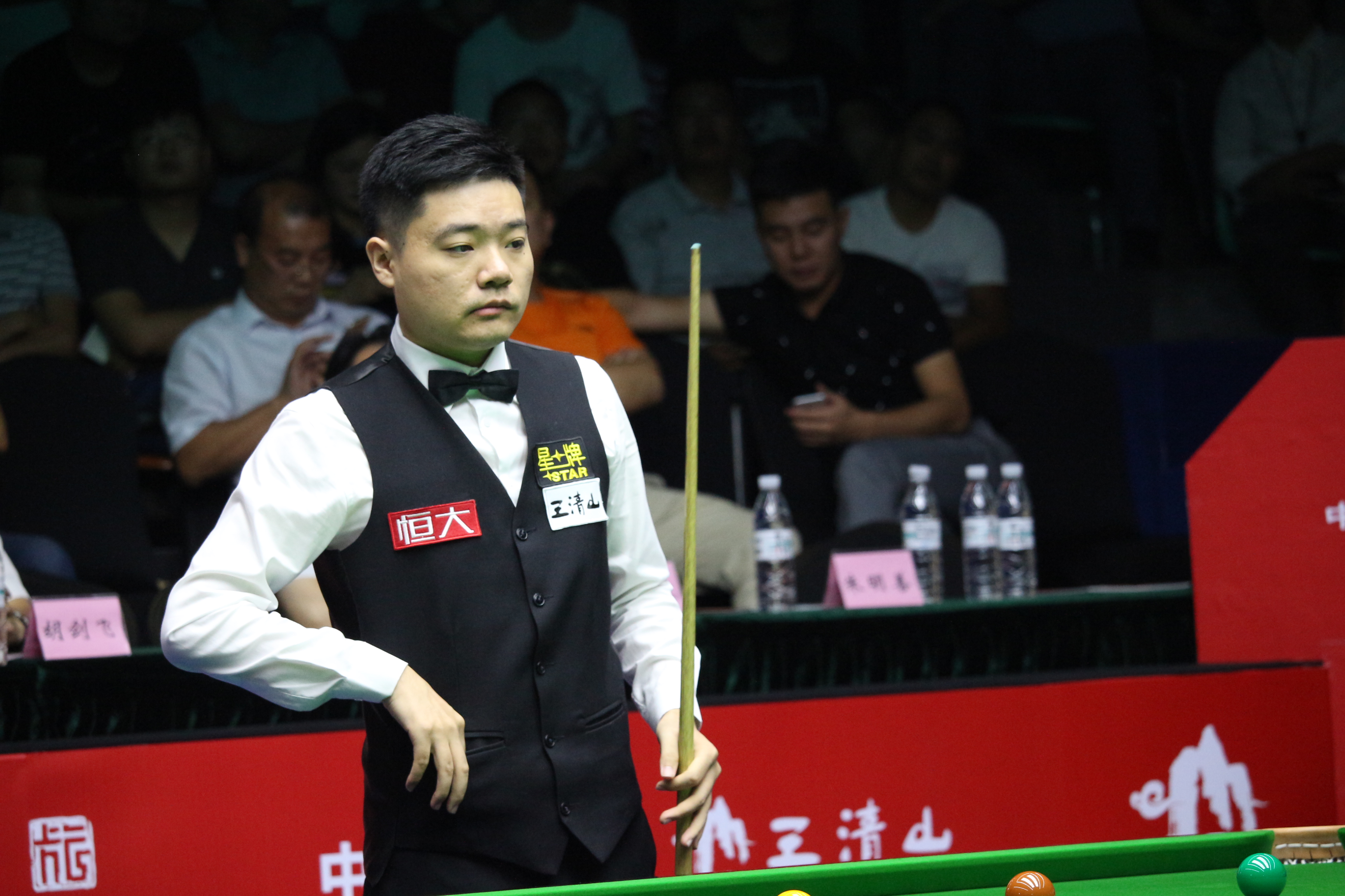 绩占优的方 绩占优的方