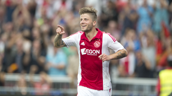 巩固其在 巩固其在