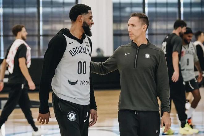 为全球观众 为全球观众