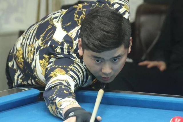 力极强的球 力极强的球